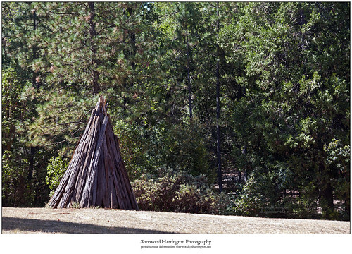 california amadorcounty indiangrindingrockstatehistoricpark barkhouse miwok