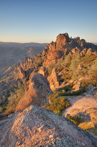 california landscape rocks wideangle geology goldenhour sigma1020 pinnaclesnationalpark highpeakstrail nikond5100