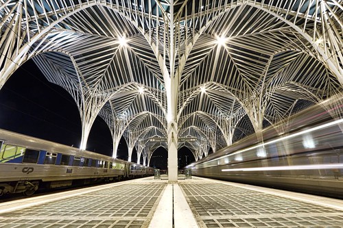 longexposure portugal station architecture night train canon lights movement lisbon oriente 60d