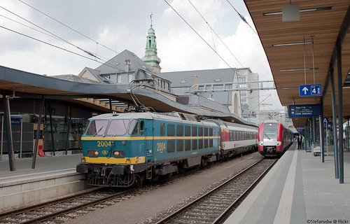 2004 station ic gare zurich 20 luxembourg brussel luxemburg cfl zuid nmbs reeks sncb 18090