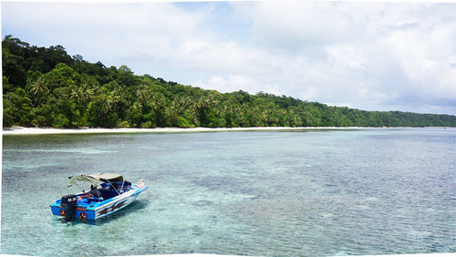 6 Reasons Travel Junkies Love Kakaban Island