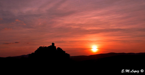 sunset primavera sol contraluz atardecer andalucía monumento abril iglesia cielo granada villa puestadesol lavilla 2013 montefrío