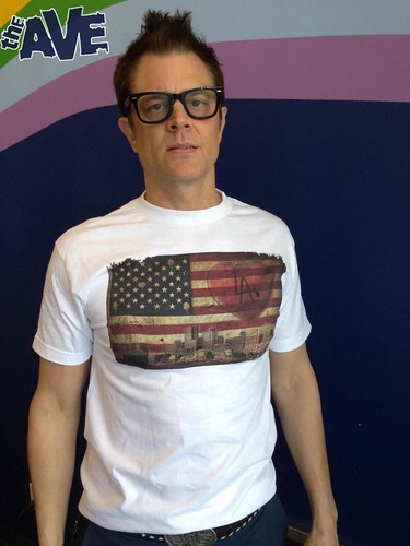 Johnny Knoxville and The Ave : Fundraising for Boston Victims
