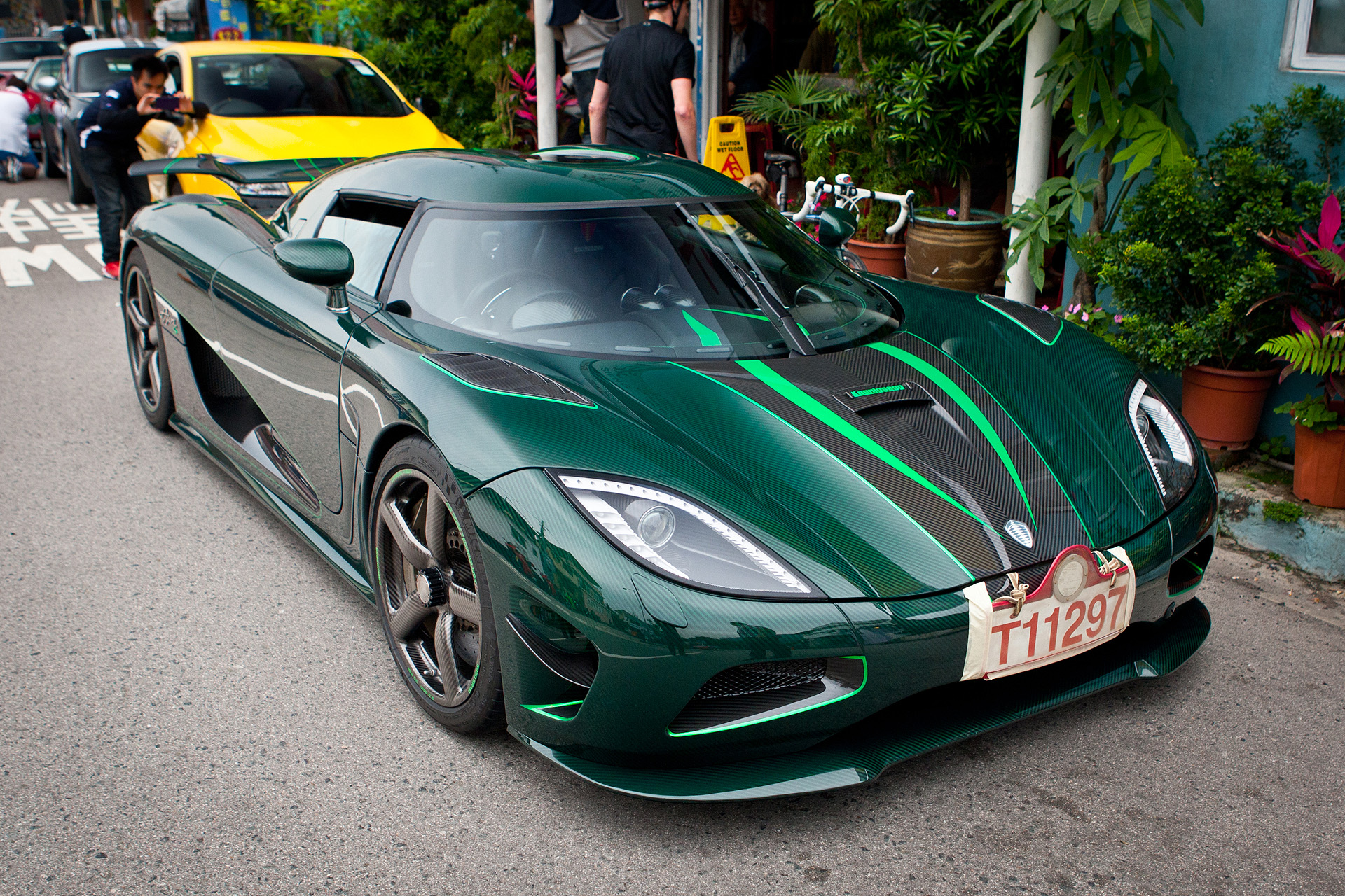 Koenigsegg Agera Р·РµР»РµРЅС‹Р№