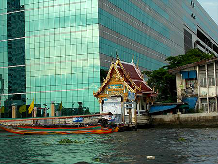 Rolling on the River in Bangkok