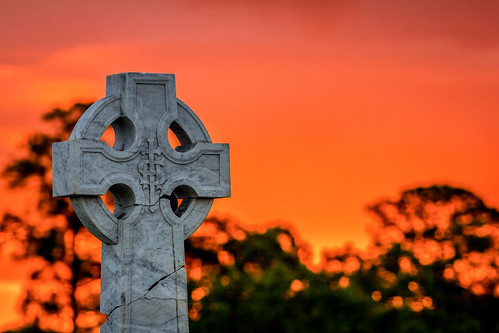 sunset orange white broken cemetery catholic headstone tombstone australia queensland gravestone marble gympie matthewpost