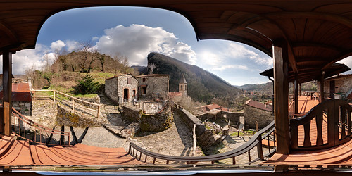 italy panorama village stitched 360x180 lunigiana ptgui equirectangular canon15mm nodalninja3 equiterme canon5dmk2 garretveley promotecontrol