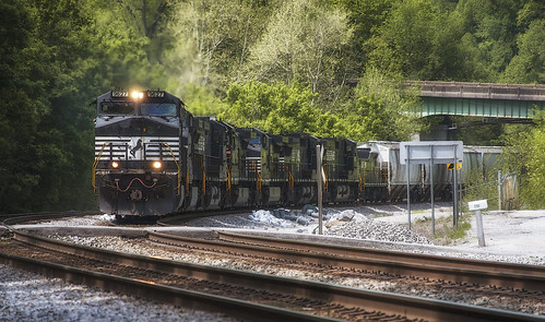 ns trains norfolksouthern dash9