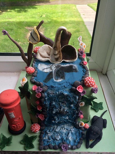 Salvador Dali Inspired Cake  - Swans Reflecting Elephants (1937) by Becky Salter of Becky's Cupcakery