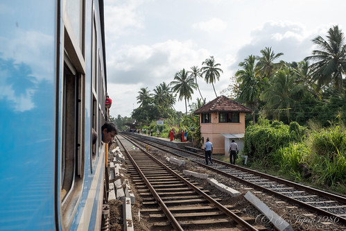 2016 スリランカ ポウエラ駅 旅行 pothuhera fujifilmx70 travel srilanka station train