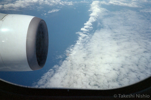 雲の下にニイハウ島 / Niihau island, seen at under clouds