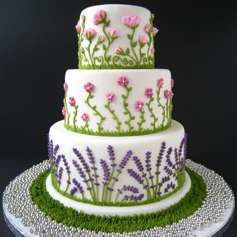 Flower Cake by Indulgy