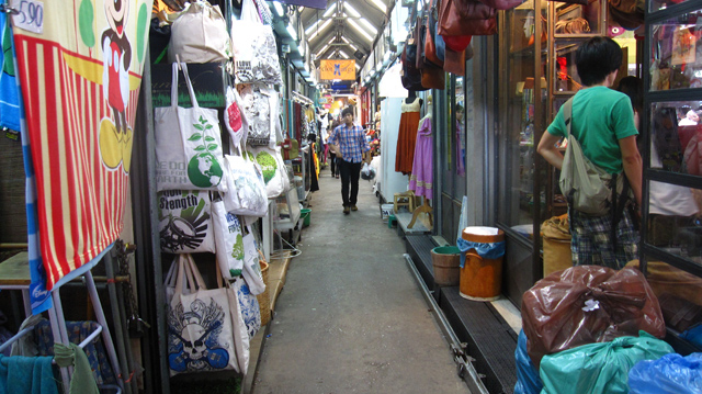 Shopping markets in Bangkok