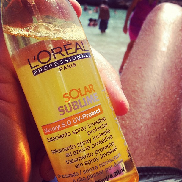 Operazione proteggere capelli al sole @Loreal