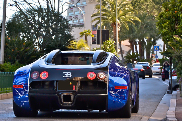 Image of Bugatti Veyron Sang Noir
