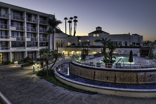 california pool sunrise hotel nikon day clear pismobeach hdr topaz sanluisobispocounty d80 vanhyning