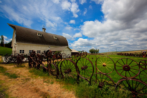 family cloud wheel clouds barn fence wagon landscape photography wideangle puffy formations locations puffyclouds lewiston palouse cloudformations dahmen wagonwheelfence wideanglelandscape palousephotographylocations dahmenfamilybarn