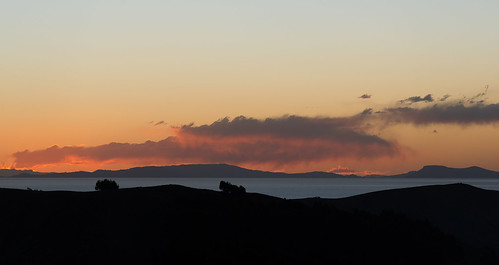 laketiticaca clouds landscape geotagged dusk bolivia altiplano sunisland comunidadyumani