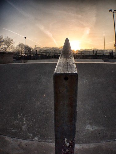 sunrise skatepark crawley
