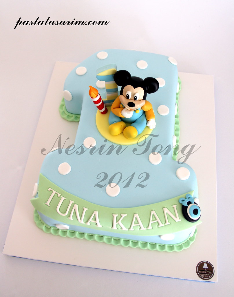 Baby Mickey Mouse 1st Birthday Cake Cake By Nesrin Tong Flickr