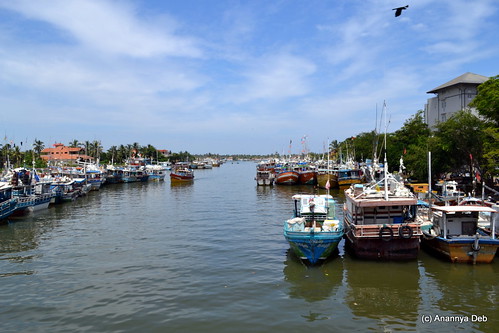 boats srilanka waterscapes