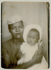 Photobooth woman with child