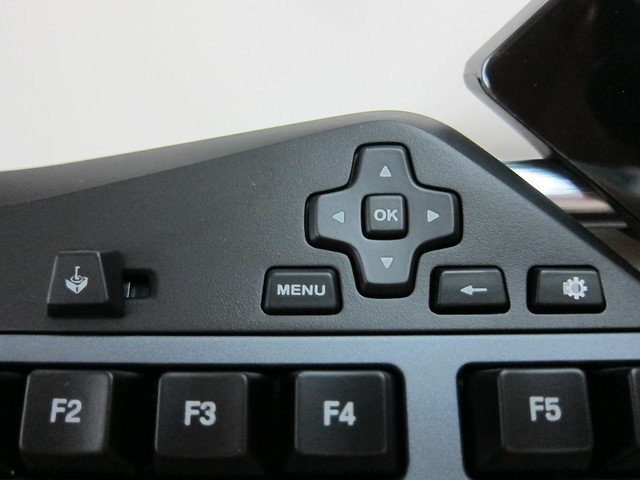 Logitech G19 Gaming Keyboard - Joystick Key, GamePanel Keys