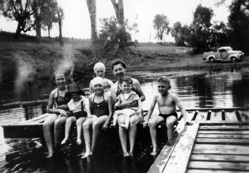 swimmingpools swimming 1948 family children swimwear