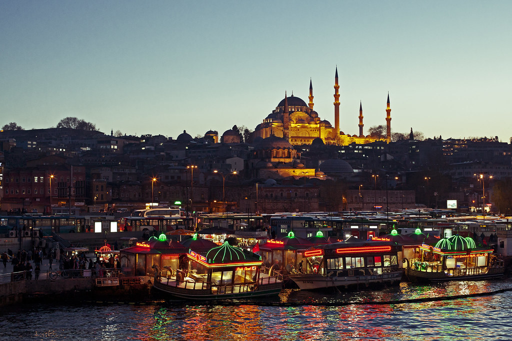 Istanbul at Dusk | Suleymaniye Mosque | Suleymaniye Camii