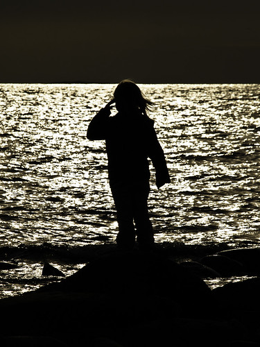 sunset sea sun sunlight reflection water silhouette kids rocks sweden kattegatt