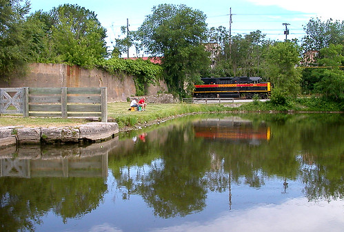 railroad canal lasalleil illinoismichigancanal
