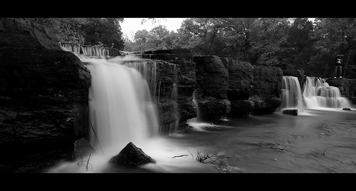 blackandwhite waterfall waterfalls arkansas canon60d naturaldam