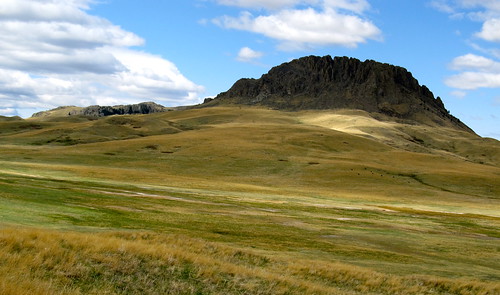 scenery montana rocks scenic grasses prairie buttes landscaped