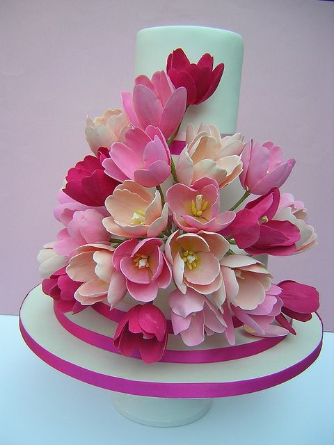 Tulip Wedding Cake by Osedo L Cakes
