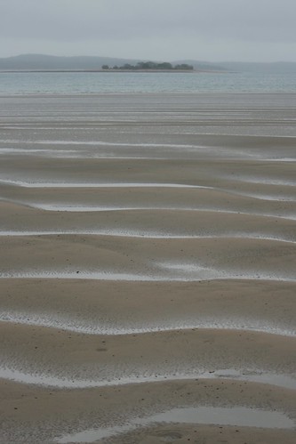 호주 퀸즐랜드 허비베이 우란간 피어 섬 라운드 아일랜드 갯벌 바다 물 비오는날 바람부는날 교각 silt 모래 모래사장 백사장 바닷가 해변 파도 물결 겨울바다