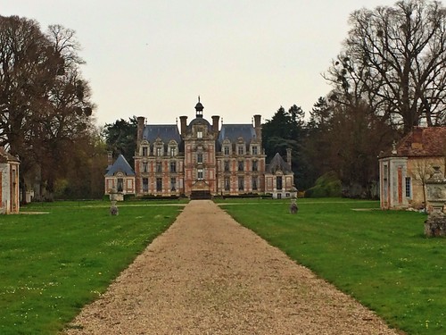 chateau beaumesnil france eure normandie normandy baroque architecture castle palace monument monumental french château