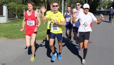 Tomasz Wróbel z Polska si v Ostravě doklusal pro půlmaratonské vítězství