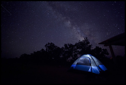camping canon nationalpark tent canyonlands milkyway 5dmkii rokinon14mmf28