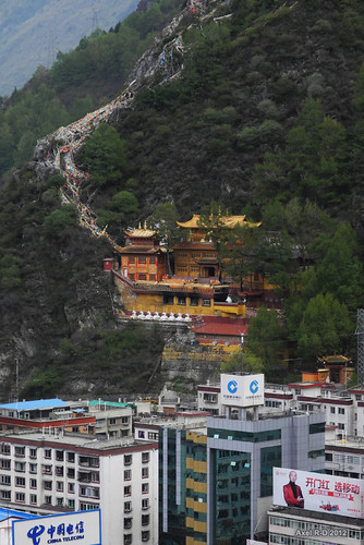 china mountains temple buddhist monastery sichuan kangding