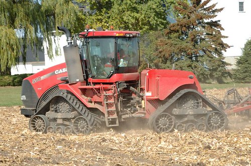 tractor field case international plowing ih 550 harvestor quadratract