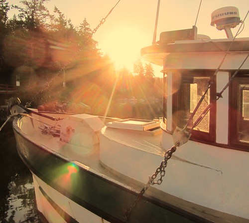 sun sunrise boat bc sunshinecoast fishboat secretcove