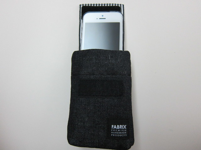 Fabrix Utility Pouch - With iPhone 5