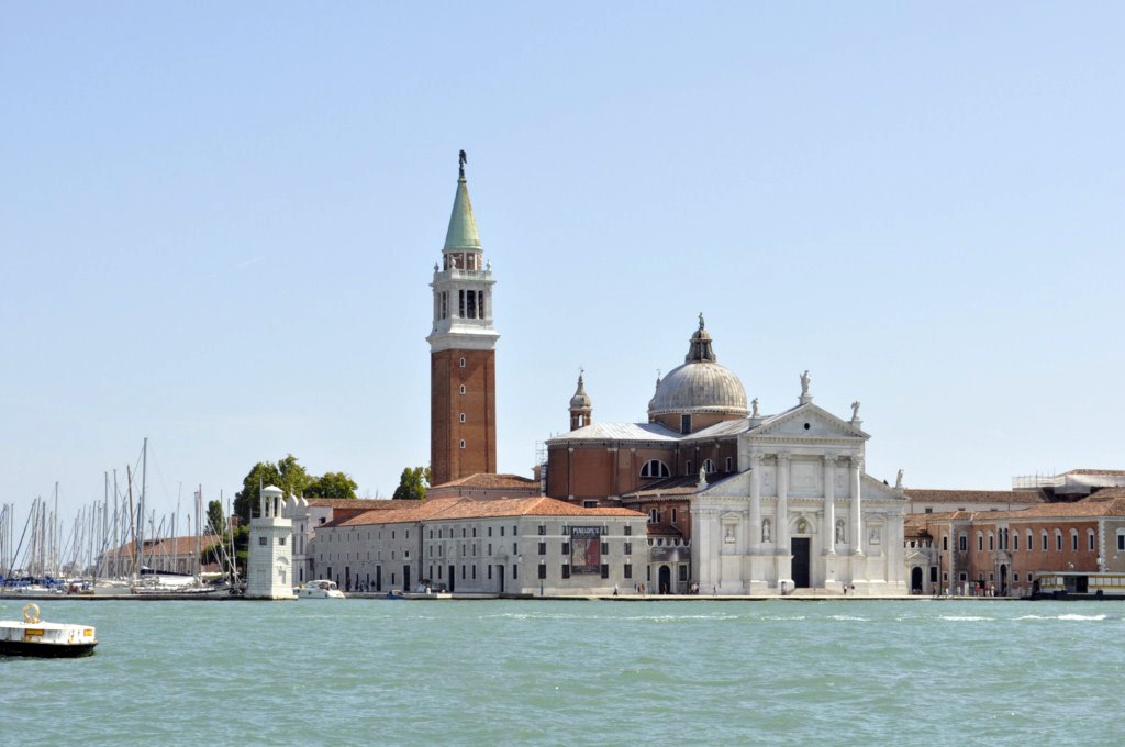 Venecia: Hay Islas, como la Isla de San Giorgio que bien merecen una visita, en cambio hay muchas otras islas que ... es mejor evitar o no contratar como excursión, dada su lejanía, precio y en realidad poco interés.