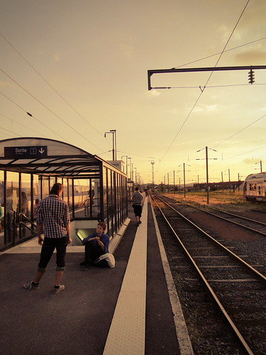 trip travel sunset france station train gare trem