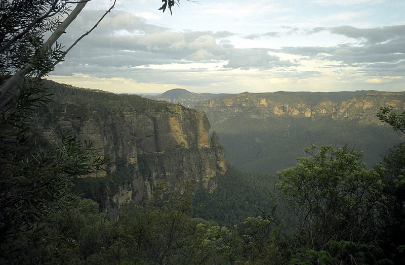 Between Pulpit Rock and Govetts Leap
