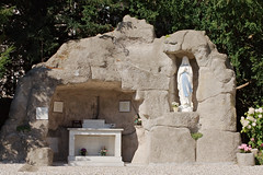 Grotte d’Auffay - Photo of Saint-Pierre-Bénouville