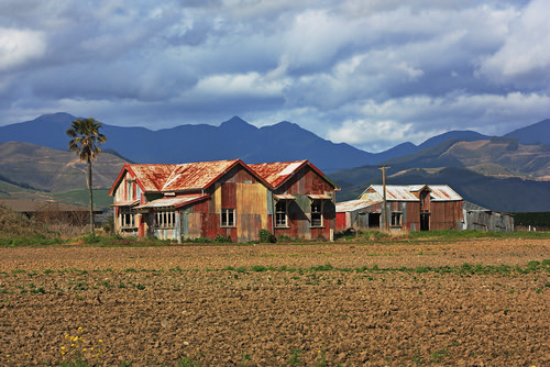old newzealand house mountains abandoned field clouds farmhouse landscape landscapes decay farm nelson southisland dilapidated appleby paddock ilobsterit