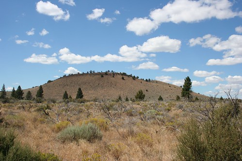 california park usa clouds jack volcano lava cloudy beds tube sunny national captain cave modoc pictographs