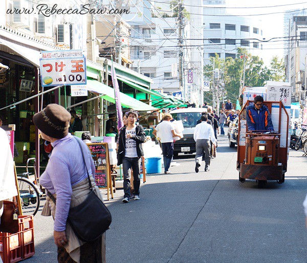Japan day 1 - tsujiki market - rebecca saw (14)