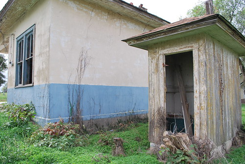 abandoned rural gasstation forgotten missouri syracuse morgancounty